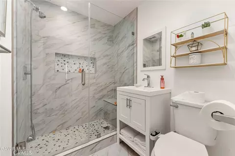 Bath - 46408 172nd E, Lancaster, CA 93535 photo 1 of 2