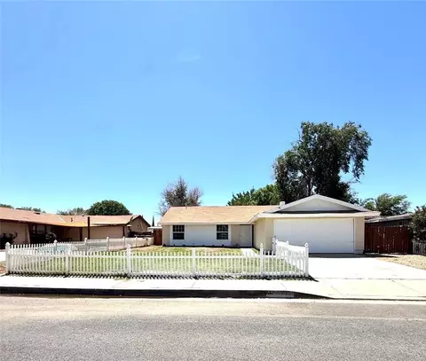 44251 E Raysack, Lancaster, CA 93535