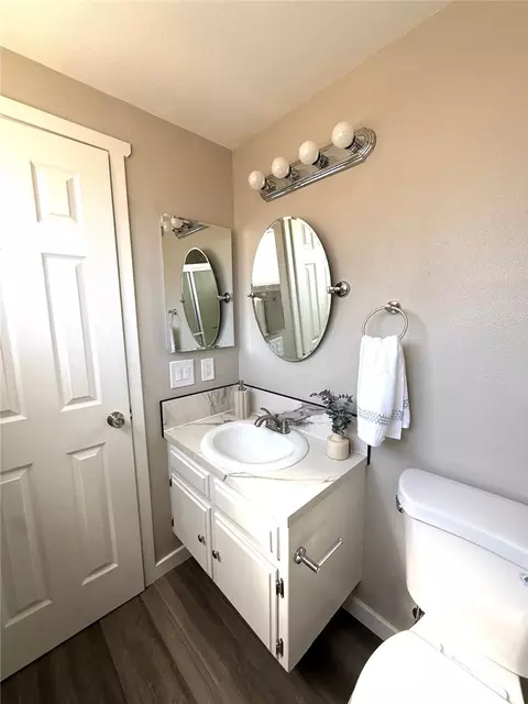 Bath - 44251 E Raysack, Lancaster, CA 93535 photo 1 of 7