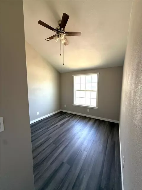 Bedroom - 44251 E Raysack, Lancaster, CA 93535 photo 5 of 7