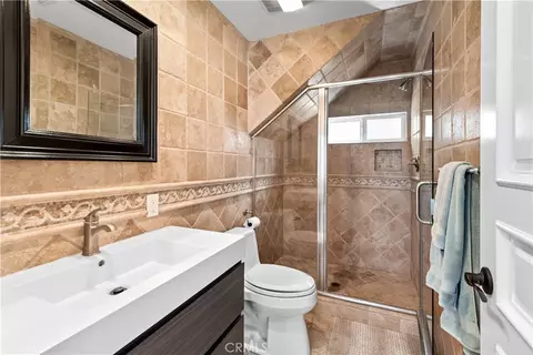 Bath - 1000 Mandalay Beach Rd, Oxnard, CA 93035 photo 3 of 5