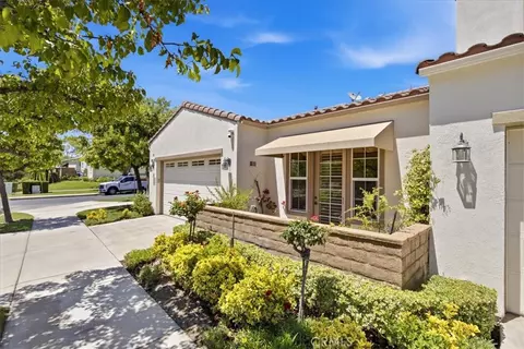 23782 Noble Fir Ct, Valencia, CA 91354
