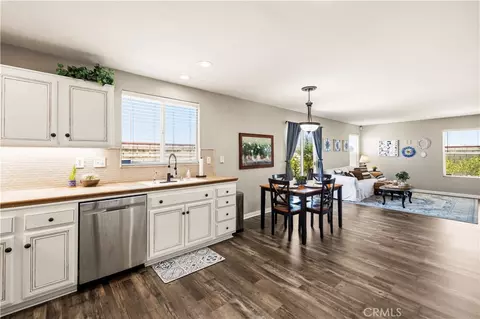 Kitchen - 159 Palermo Dr, Palmdale, CA 93550 photo 1 of 2