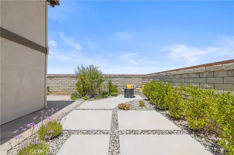 Exterior - 159 Palermo Dr, Palmdale, CA 93550 photo 5 of 7