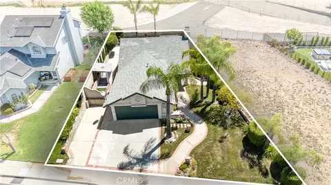 View/Area - 28924 Raintree Ln, Santa Clarita, CA 91390 photo 4 of 7