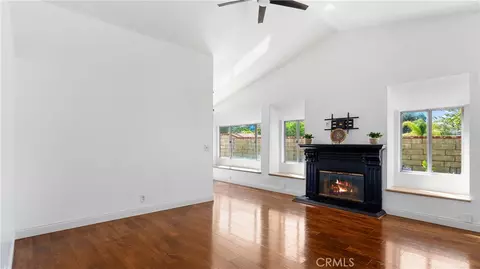 Living - 28924 Raintree Ln, Santa Clarita, CA 91390 photo 3 of 3
