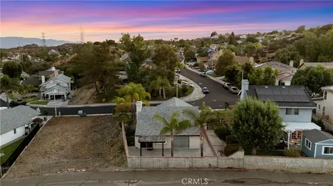 View/Area - 28924 Raintree Ln, Santa Clarita, CA 91390 photo 7 of 7
