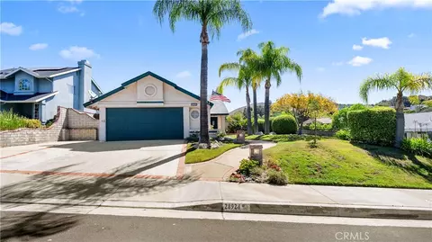 Exterior - 28924 Raintree Ln, Santa Clarita, CA 91390 photo 3 of 18