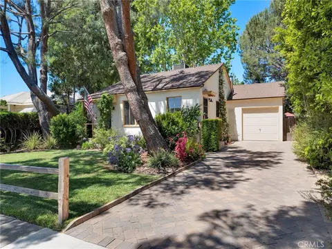 7051 Chimineas Ave, Reseda, CA 91335