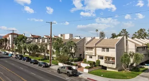 7631 Reseda, Reseda, CA 91335