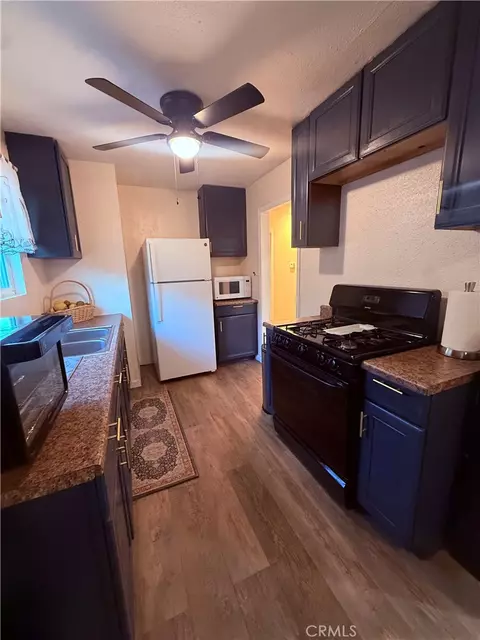 Kitchen - 38714 Frontier, Palmdale, CA 93550 photo 1 of 1