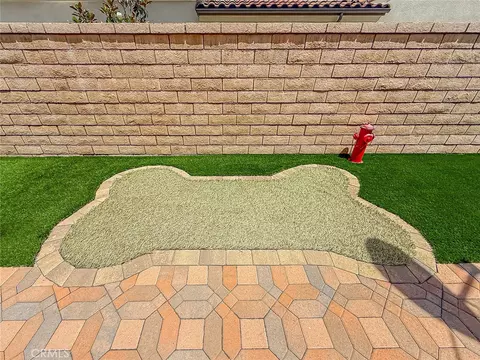 Exterior - 2402 Conroy Ave, Camarillo, CA 93012 photo 10 of 22