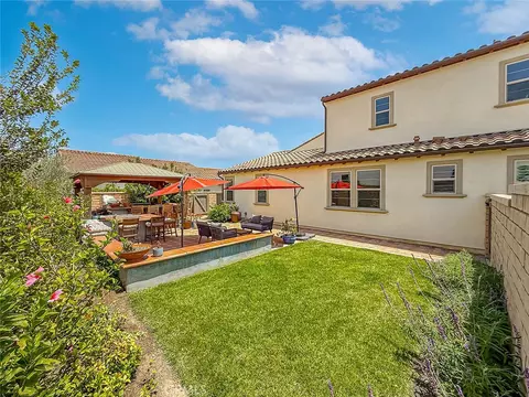 Exterior - 2402 Conroy Ave, Camarillo, CA 93012 photo 19 of 22