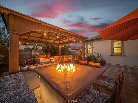 Exterior - 2402 Conroy Ave, Camarillo, CA 93012 photo 6 of 22