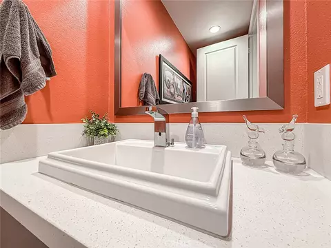 Bath - 2402 Conroy Ave, Camarillo, CA 93012 photo 1 of 6