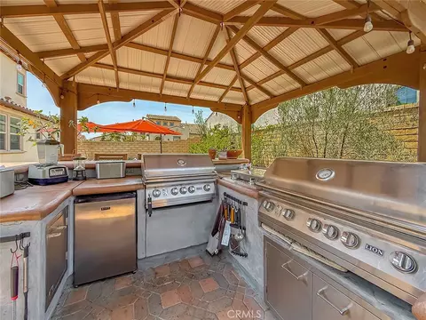 Kitchen - 2402 Conroy Ave, Camarillo, CA 93012 photo 10 of 10
