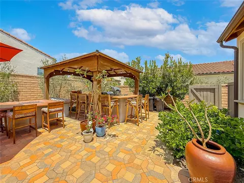 Exterior - 2402 Conroy Ave, Camarillo, CA 93012 photo 15 of 22