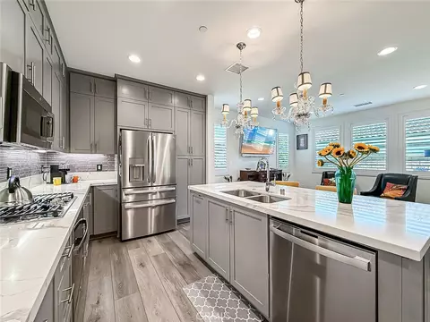 Kitchen - 2402 Conroy Ave, Camarillo, CA 93012 photo 5 of 10
