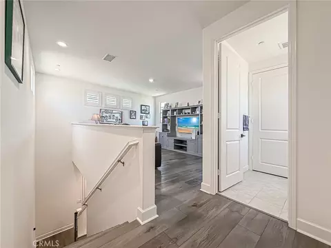 Entry Way - 2402 Conroy Ave, Camarillo, CA 93012 photo 7 of 8