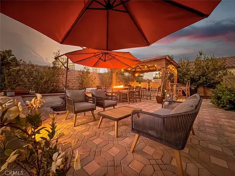 Exterior - 2402 Conroy Ave, Camarillo, CA 93012 photo 4 of 22