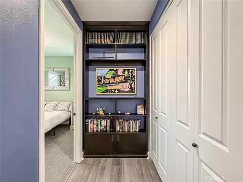Entry Way - 2402 Conroy Ave, Camarillo, CA 93012 photo 3 of 8