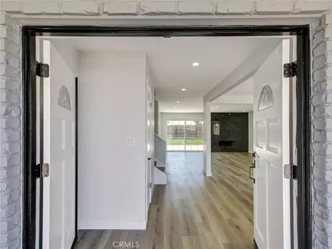 Entry Way - 19722 Tajauta, Carson, CA 90746 photo 1 of 3