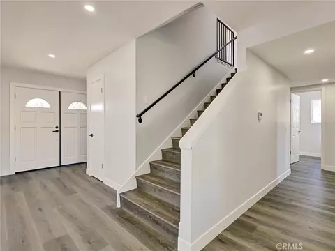 Entry Way - 19722 Tajauta, Carson, CA 90746 photo 2 of 3