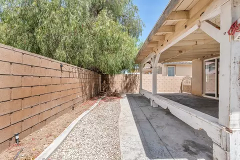 Exterior - 3753 Saddleback Dr, Palmdale, CA 93550 photo 6 of 13