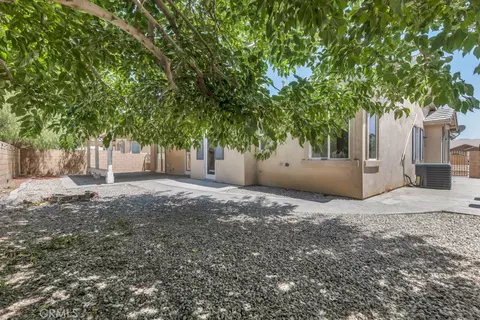 Exterior - 3753 Saddleback Dr, Palmdale, CA 93550 photo 10 of 13