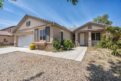 3753 Saddleback Dr, Palmdale, CA 93550