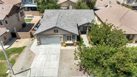 View/Area - 3753 Saddleback Dr, Palmdale, CA 93550 photo 1 of 7