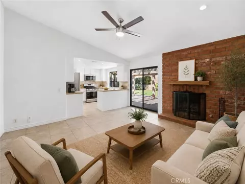 Living - 4384 Laurelhurst Rd, Moorpark, CA 93021 photo 6 of 8