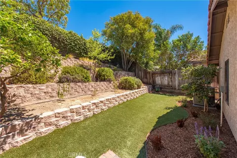 Exterior - 4384 Laurelhurst Rd, Moorpark, CA 93021 photo 6 of 10