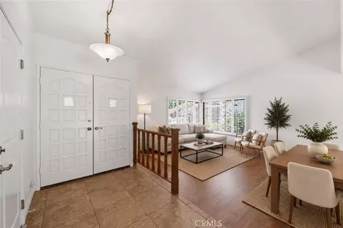 Entry Way - 4384 Laurelhurst Rd, Moorpark, CA 93021 photo 1 of 3