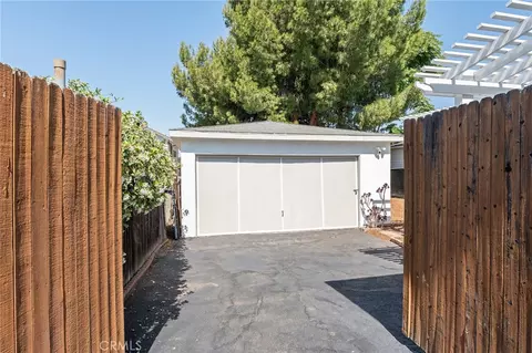 Exterior - 10623 Tinker Ave, Tujunga, CA 91042 photo 4 of 8