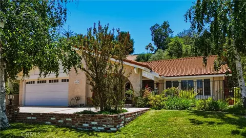 28830 Calabria Dr, Agoura Hills, CA 91301