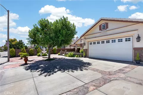 Exterior - 3708 Adobe, Palmdale, CA 93550 photo 2 of 11