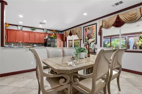 Dining - 3708 Adobe, Palmdale, CA 93550 photo 3 of 3