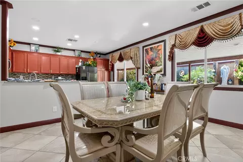 Dining - 3708 Adobe, Palmdale, CA 93550 photo 2 of 3