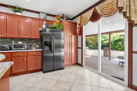 Kitchen - 3708 Adobe, Palmdale, CA 93550 photo 2 of 3