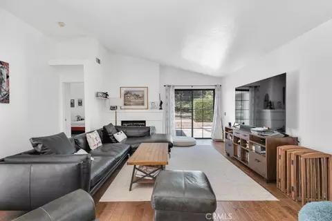 Living - 807 Links View Dr, Simi Valley, CA 93065 photo 2 of 4