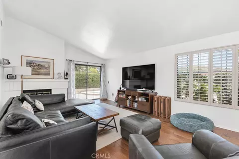 Living - 807 Links View Dr, Simi Valley, CA 93065 photo 3 of 4