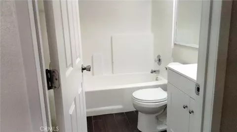 Bath - 44460 15th St E #16, Lancaster, CA 93535 photo 1 of 1