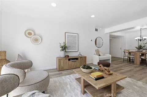 5257 Radford Ave #212, Valley Village, CA 91607