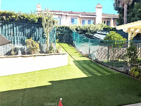Exterior - 550 Lorabel Way #C, Simi Valley, CA 93065 photo 1 of 3