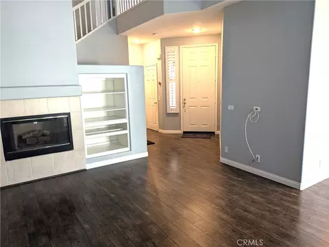 Living - 550 Lorabel Way #C, Simi Valley, CA 93065 photo 3 of 7