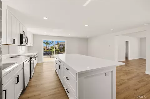 Kitchen - 450 W W Loop, Camarillo, CA 93010 photo 1 of 4