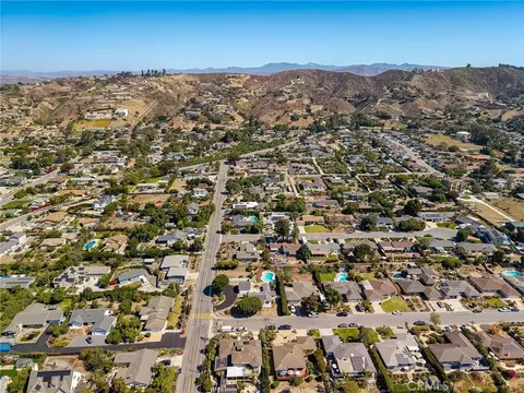 View/Area - 450 W W Loop, Camarillo, CA 93010 photo 2 of 15