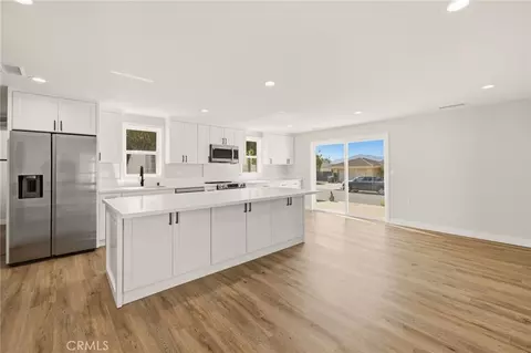 Kitchen - 450 W W Loop, Camarillo, CA 93010 photo 3 of 4