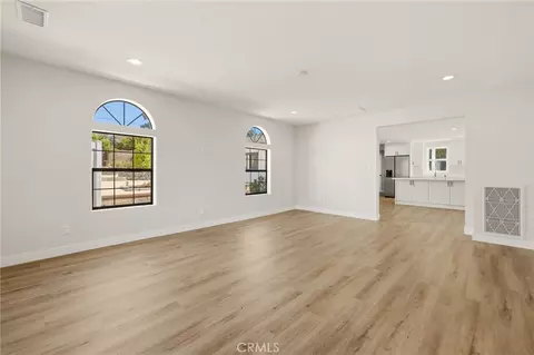 Living - 450 W W Loop, Camarillo, CA 93010 photo 3 of 4